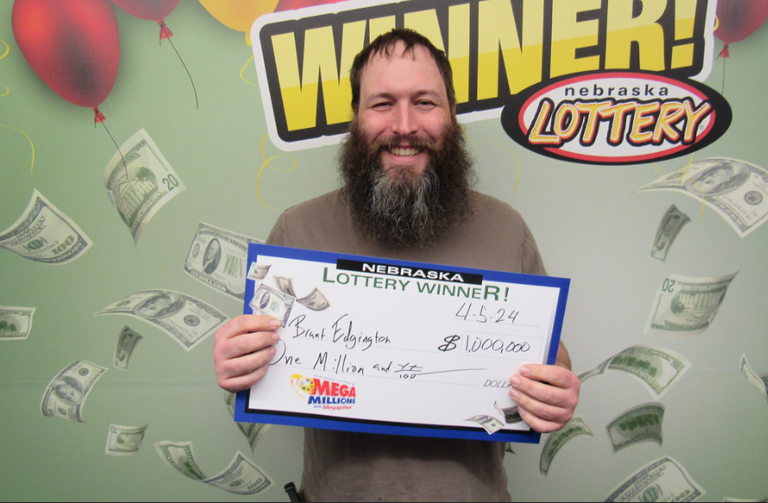 Single dad wins $1M from a random lottery ticket purchase